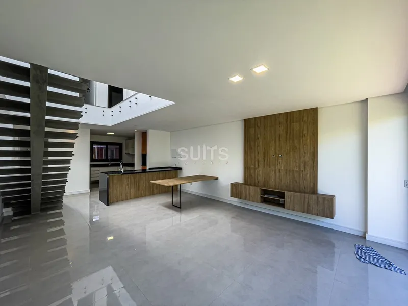 Excelente sobrado próximo ao mar: 6ª foto da galeria de imagens do imóvel