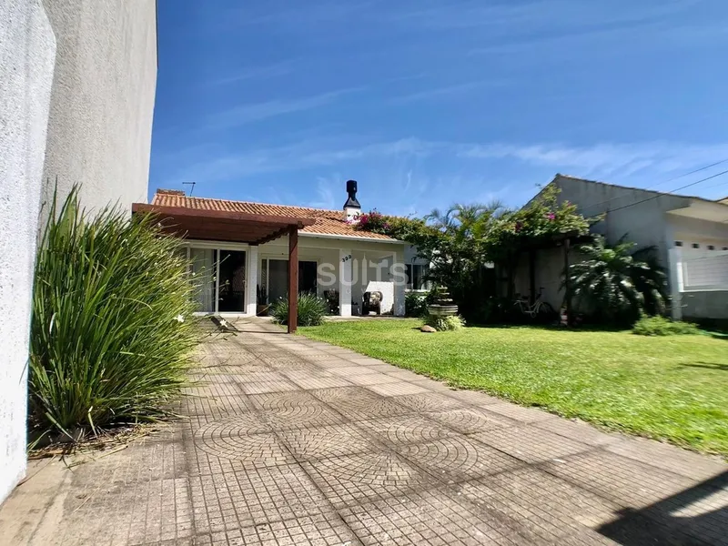 Ótima casa no centro de Xangri-Lá: 1ª foto da galeria de imagens do imóvel