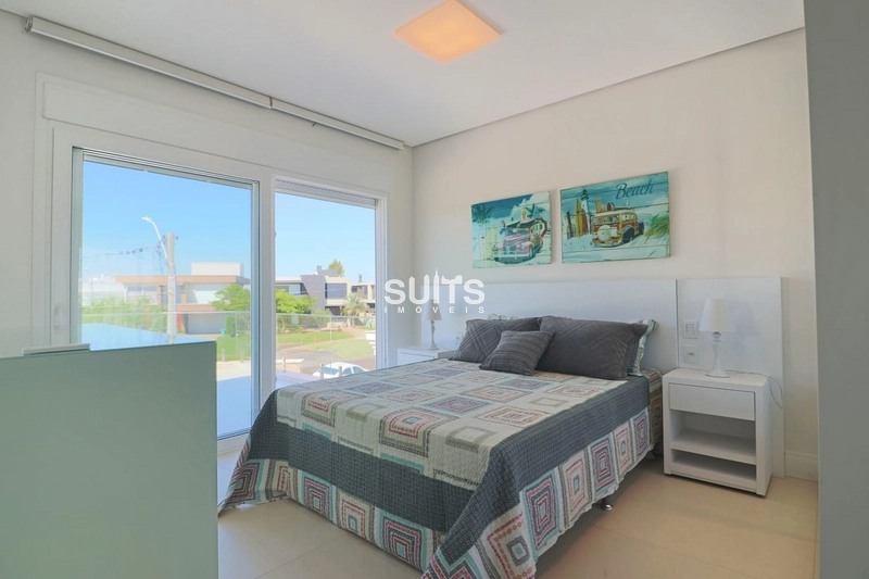 Sobrado na beira do lago no condomínio Enseada: 28ª foto da galeria de imagens do imóvel