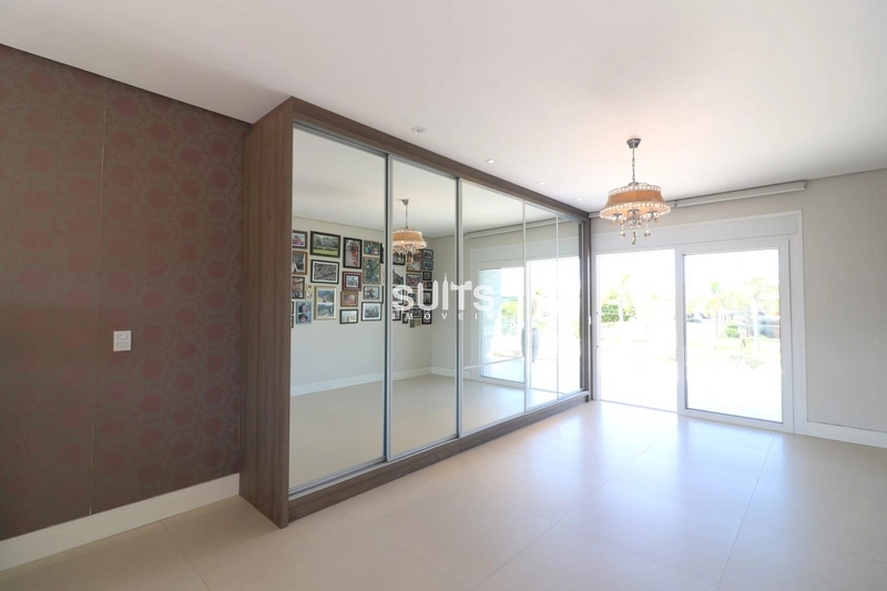 Sobrado na beira do lago no condomínio Enseada: 19ª foto da galeria de imagens do imóvel