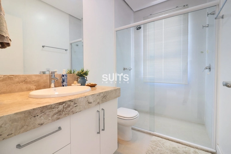 Sobrado na beira do lago no condomínio Enseada: 29ª foto da galeria de imagens do imóvel