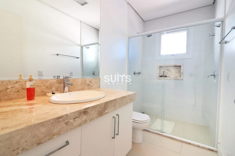 Sobrado na beira do lago no condomínio Enseada: 25ª foto da galeria de imagens do imóvel