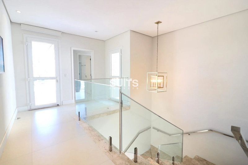 Sobrado na beira do lago no condomínio Enseada: 16ª foto da galeria de imagens do imóvel