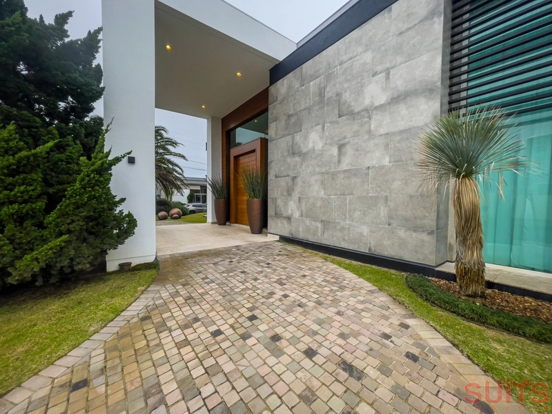 Excelente casa de esquina à venda no condomínio Enseada: 4ª foto da galeria de imagens do imóvel