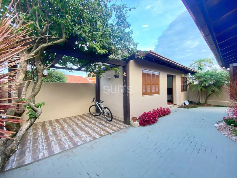 Excelente casa com Piscina na divisa com Atlântida: 31ª foto da galeria de imagens do imóvel