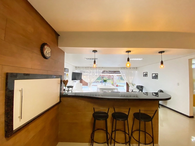Excelente casa com Piscina na divisa com Atlântida: 11ª foto da galeria de imagens do imóvel