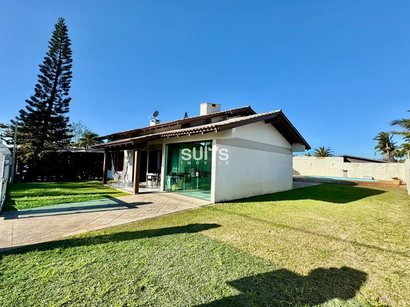 Excelente casa térrea à venda na praia de Atlântida em Xangri-lá: 4ª foto da galeria de imagens do imóvel