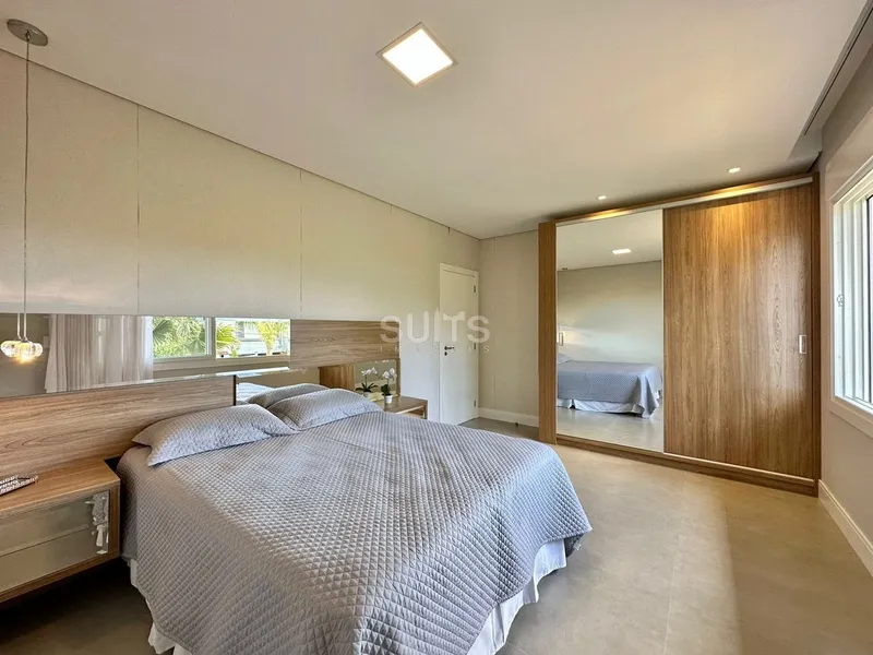 Excelente sobrado na beira do lago no condomínio Las Palmas: 34ª foto da galeria de imagens do imóvel