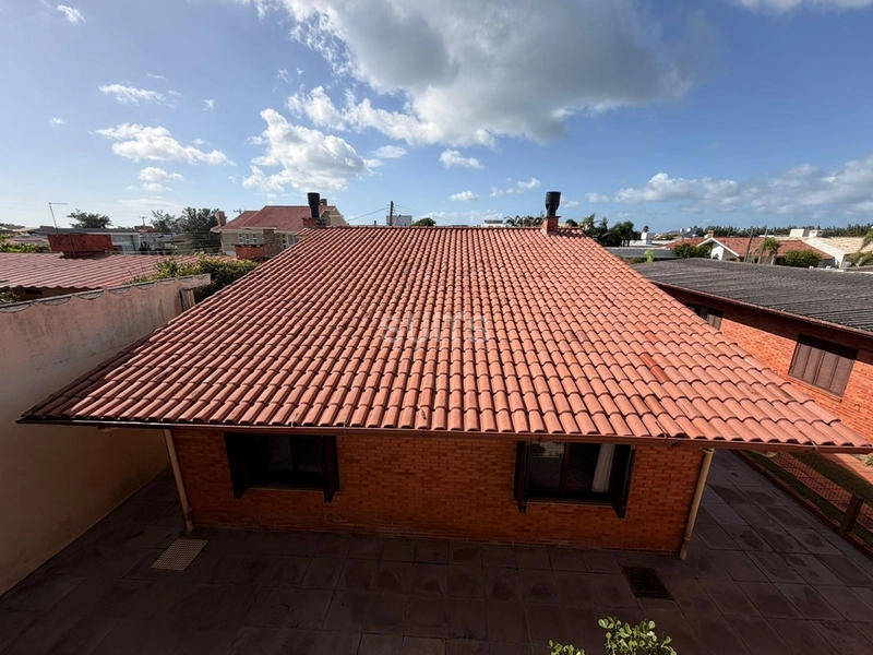 Excelente casa à venda no Centro de Xangri-Lá : 34ª foto da galeria de imagens do imóvel