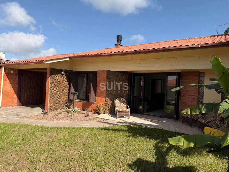 Excelente casa à venda no Centro de Xangri-Lá : 6ª foto da galeria de imagens do imóvel