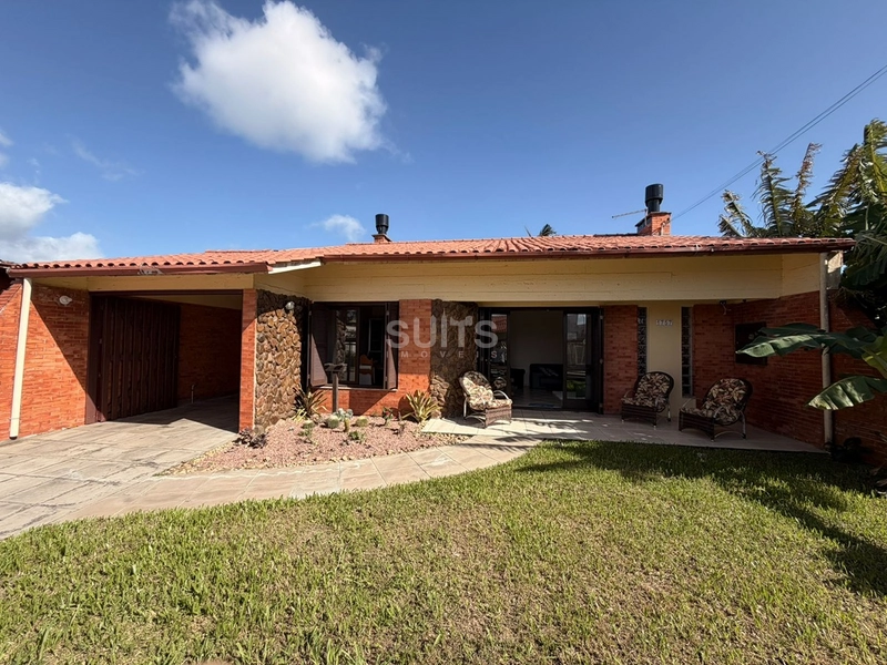 Excelente casa à venda no Centro de Xangri-Lá : 8ª foto da galeria de imagens do imóvel
