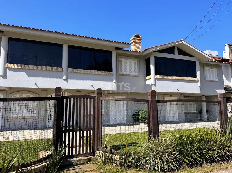 Excelente sobrado junto ao mar no Centro de Xangri-Lá: 2ª foto da galeria de imagens do imóvel