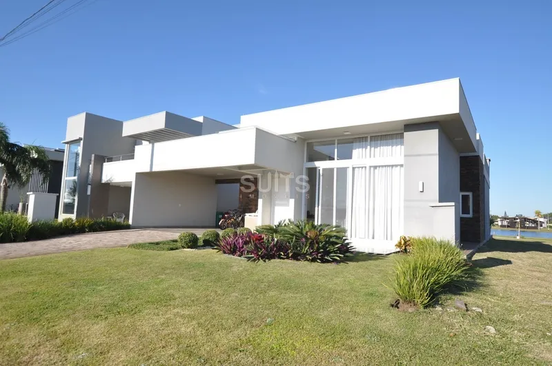 Lindíssima casa diferenciada no condomínio Riviera: 2ª foto da galeria de imagens do imóvel