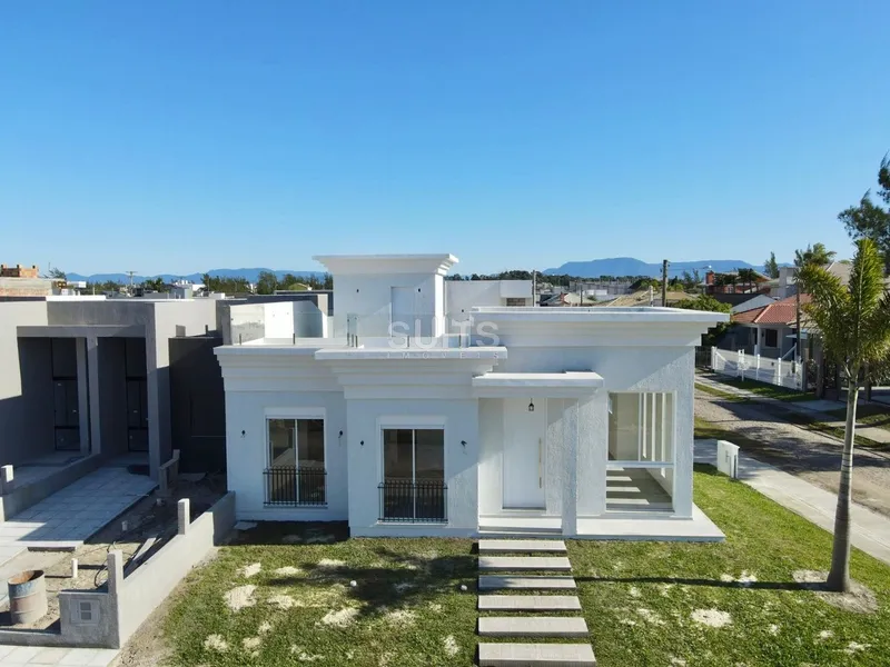 Linda Casa Alto Padrão Estilo Neoclássica: 2ª foto da galeria de imagens do imóvel