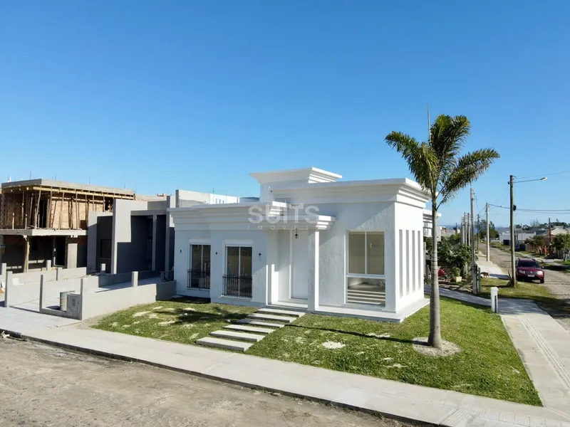 Linda Casa Alto Padrão Estilo Neoclássica: 3ª foto da galeria de imagens do imóvel