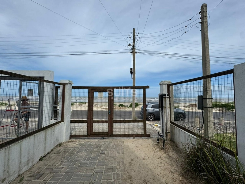 Excelente duplex beira mar à venda na Rainha do Mar : 3ª foto da galeria de imagens do imóvel