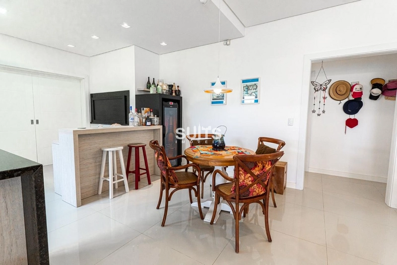 Belíssima casa á venda em Atlântida: 7ª foto da galeria de imagens do imóvel