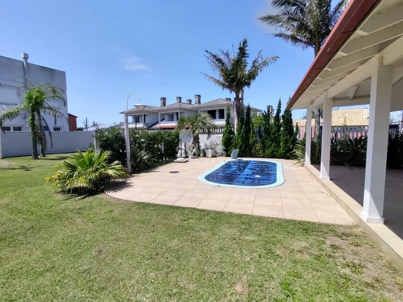 Sobrado à venda a 2 quadras do mar!: 1ª foto da galeria de imagens do imóvel