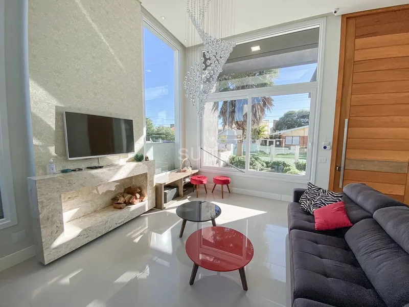 Linda casa com 02 terrenos à venda no Centro de Xangri-Lá: 6ª foto da galeria de imagens do imóvel