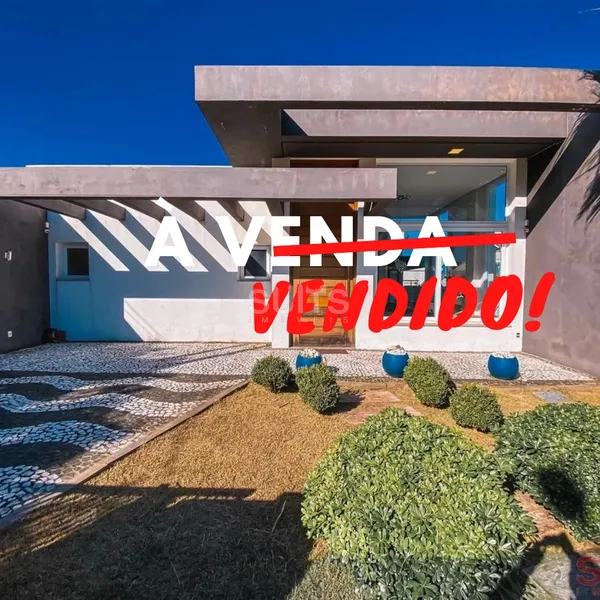 Linda casa com 02 terrenos à venda no Centro de Xangri-Lá: 1ª foto da galeria de imagens do imóvel