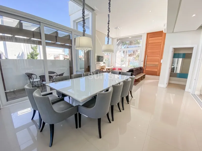 Linda casa com 02 terrenos à venda no Centro de Xangri-Lá: 8ª foto da galeria de imagens do imóvel