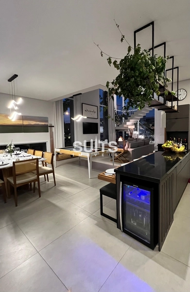 Mansão beira lago e de esquina no Condomínio Blue em Xangri-Lá: 2ª foto da galeria de imagens do imóvel