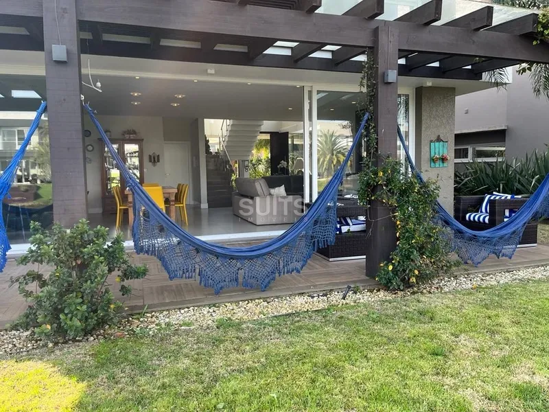 Excelente sobrado à venda no condomínio Malibu: 35ª foto da galeria de imagens do imóvel