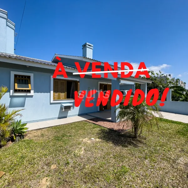 Linda casa à venda na praia de Rainha do Mar em Xangri-Lá: 2ª foto da galeria de imagens do imóvel