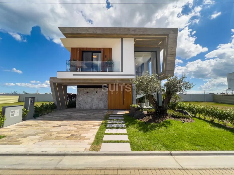 Excelente sobrado à venda no condomínio Amare em Xangri-lá: 2ª foto da galeria de imagens do imóvel