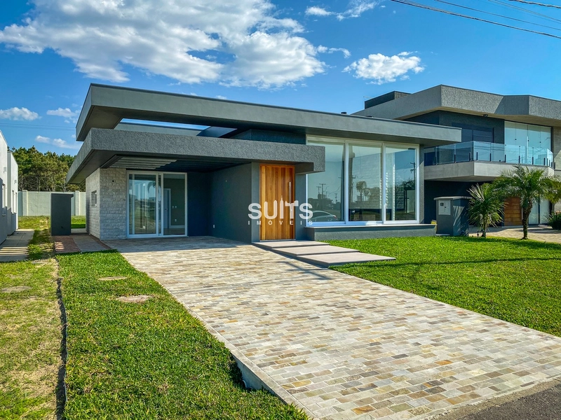 Excelente casa no condomínio Beira Mar Costa Serena em Capão da Canoa: 2ª foto da galeria de imagens do imóvel