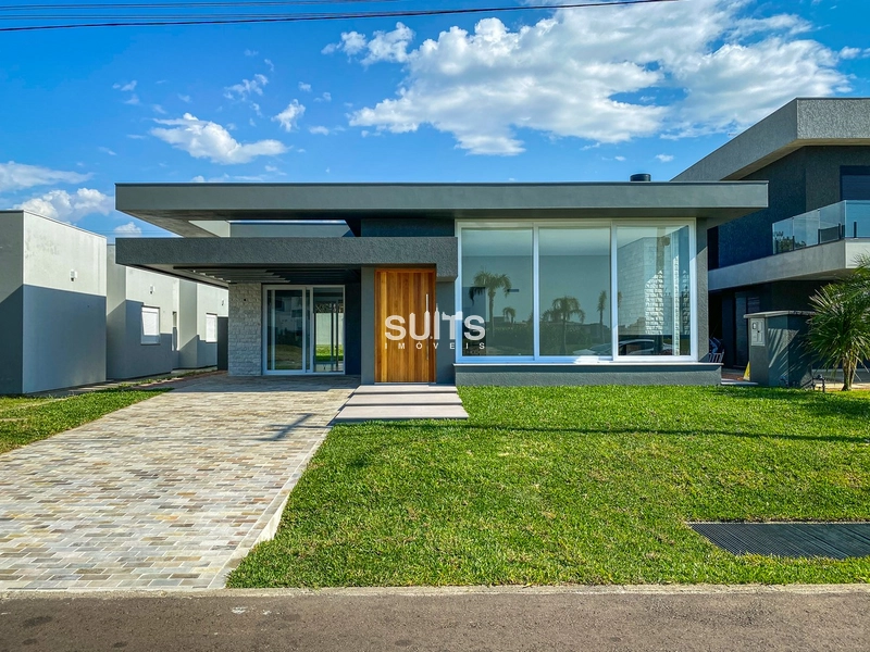 Excelente casa no condomínio Beira Mar Costa Serena em Capão da Canoa: 1ª foto da galeria de imagens do imóvel