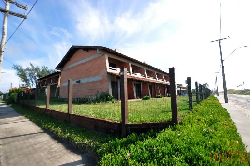 Excelente sobrado beira mar no centro de Xangri-Lá: 6ª foto da galeria de imagens do imóvel