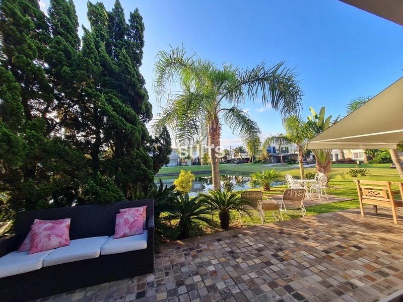 Excelente Sobrado no Condomínio Bosques de Atlântida: 52ª foto da galeria de imagens do imóvel