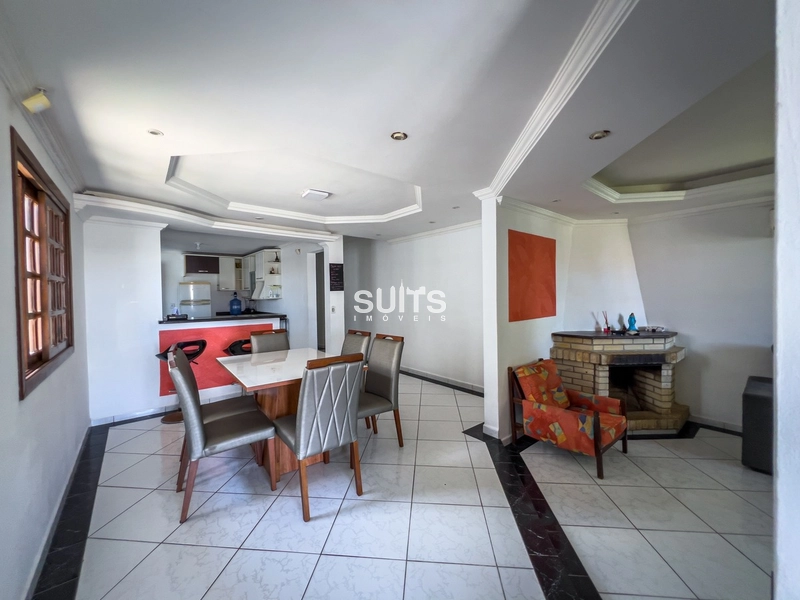 Casa à venda no centro da praia de Xangri-Lá: 4ª foto da galeria de imagens do imóvel