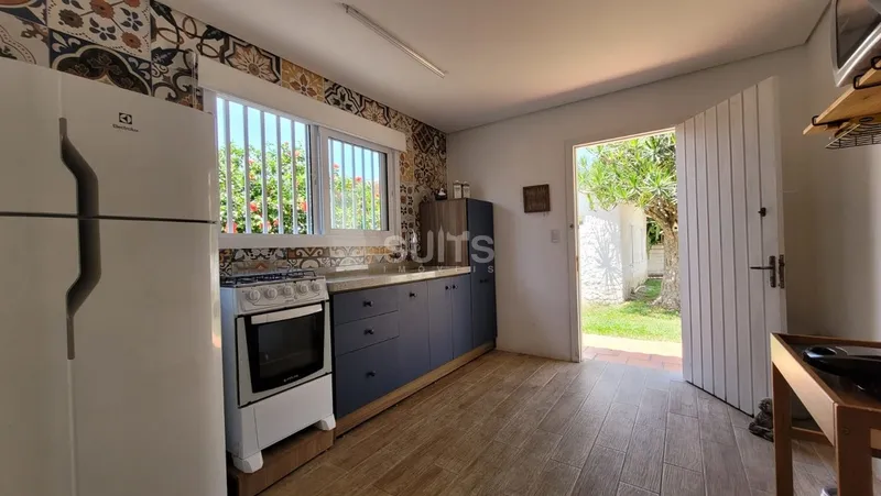 Ótima casa à 01 quadra do mar na praia de Rainha do Mar: 5ª foto da galeria de imagens do imóvel