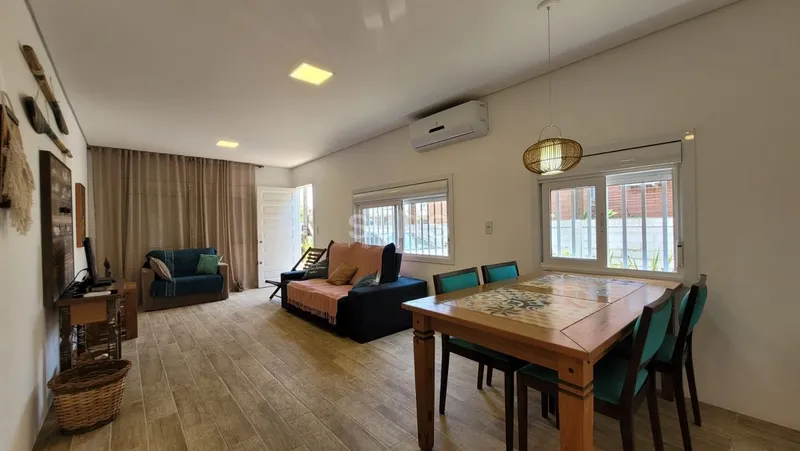 Ótima casa à 01 quadra do mar na praia de Rainha do Mar: 4ª foto da galeria de imagens do imóvel