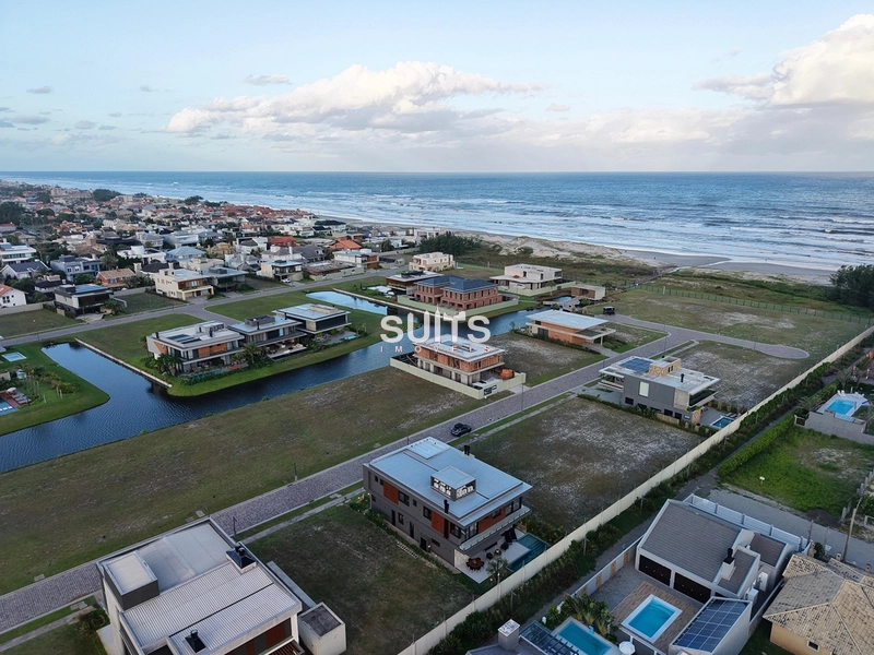 Belíssimo sobrado à venda no Condomínio Los Cobos: 2ª foto da galeria de imagens do imóvel