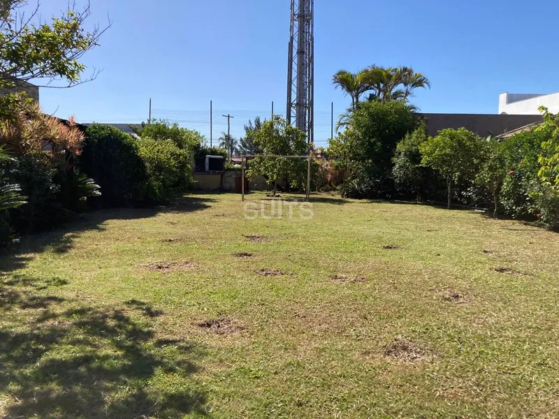 Excelente sobrado com 02 terrenos em Atlântida: 52ª foto da galeria de imagens do imóvel