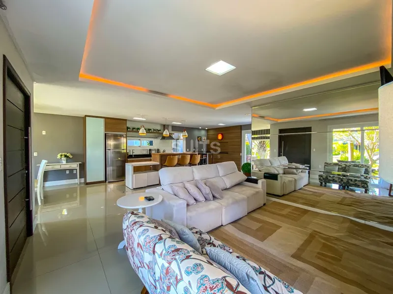 Ótimo sobrado em excelente localização no condomínio Sea Coast: 6ª foto da galeria de imagens do imóvel