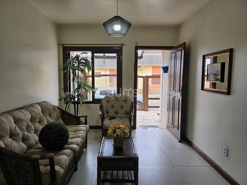 Excelente sobrado a venda próximo do mar: 2ª foto da galeria de imagens do imóvel