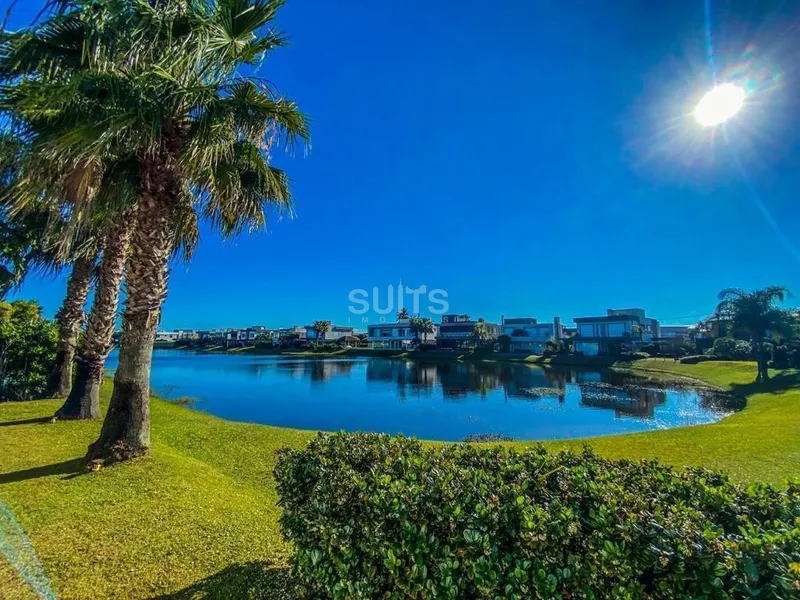 Excelente casa térrea com 02 lotes no Condomínio Enseada: 25ª foto da galeria de imagens do imóvel