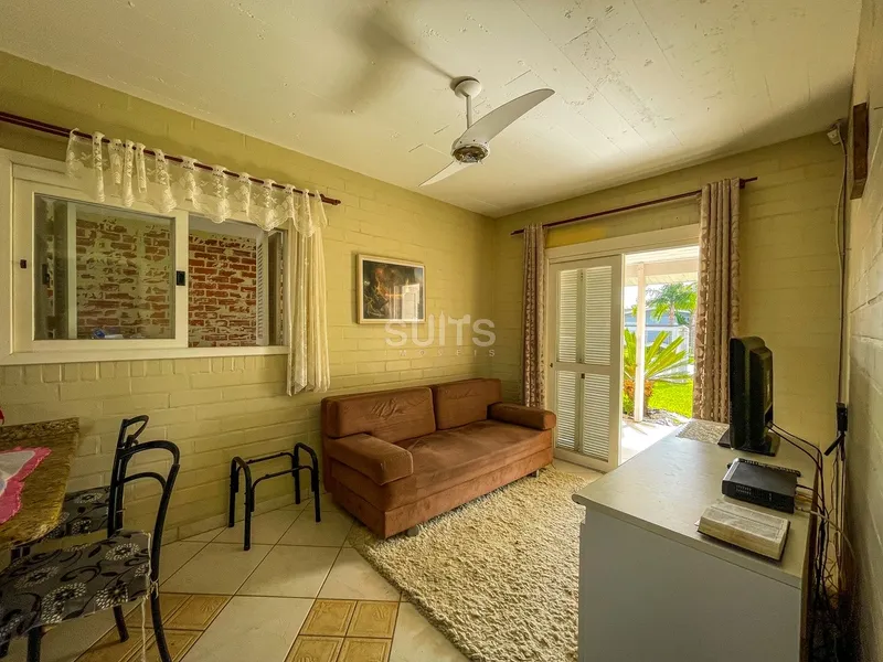 Ótima casa à venda no centro de Xangri-Lá: 4ª foto da galeria de imagens do imóvel