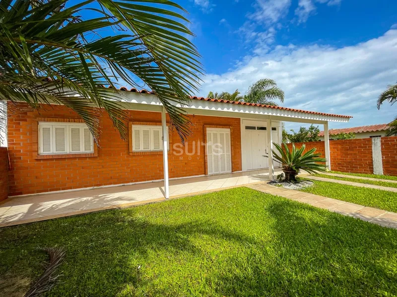 Ótima casa à venda no centro de Xangri-Lá: 2ª foto da galeria de imagens do imóvel