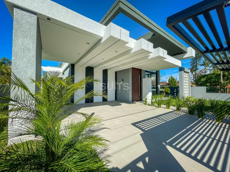 Excelente casa à venda na praia de Atlântida em Xangri-Lá: 1ª foto da galeria de imagens do imóvel