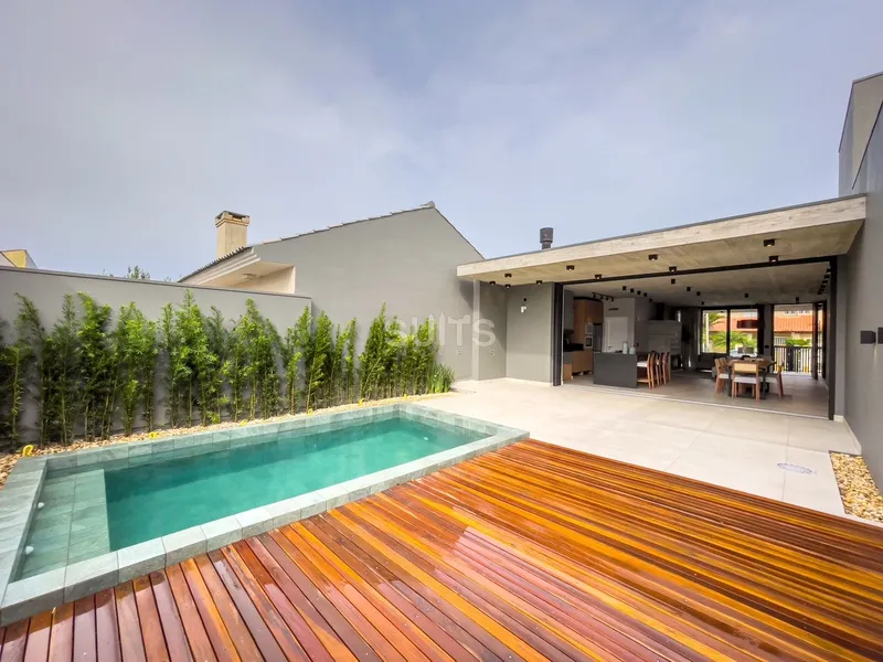 Uma das melhores casas à poucos metros do mar no Centro de Xangri-Lá: 25ª foto da galeria de imagens do imóvel