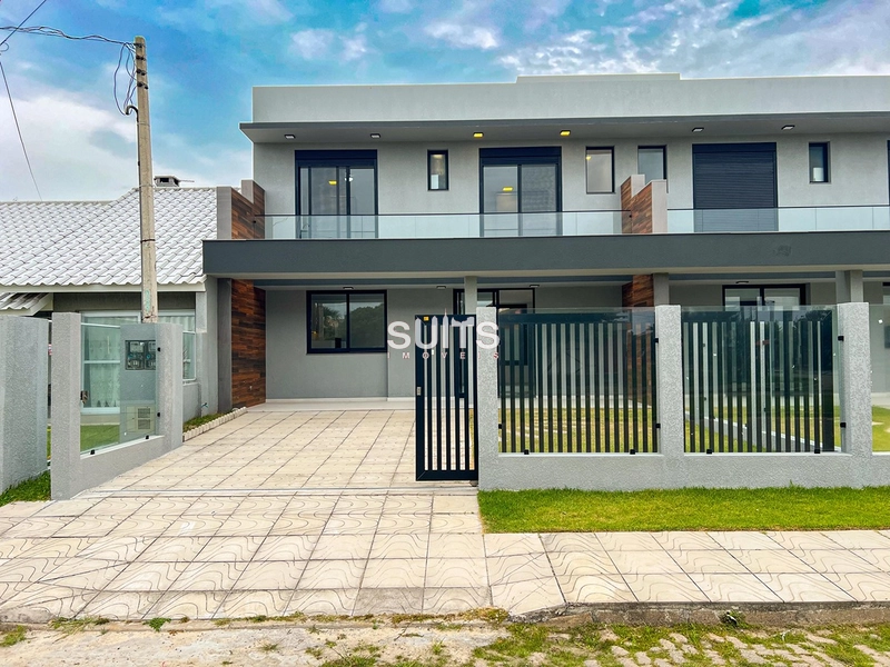 Excelente sobrado à poucos metros do mar na praia de Maristela: 1ª foto da galeria de imagens do imóvel