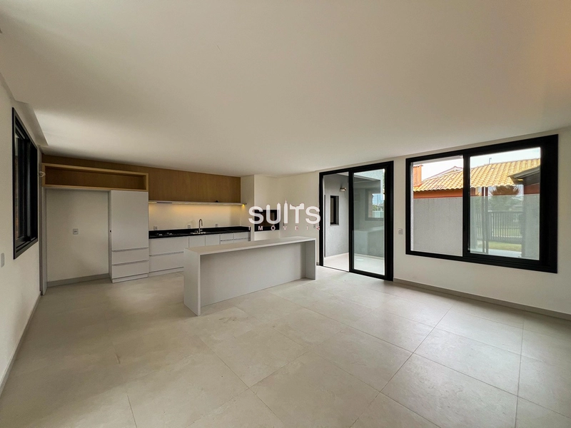 Excelente sobrado à poucos metros do mar na praia de Maristela: 4ª foto da galeria de imagens do imóvel