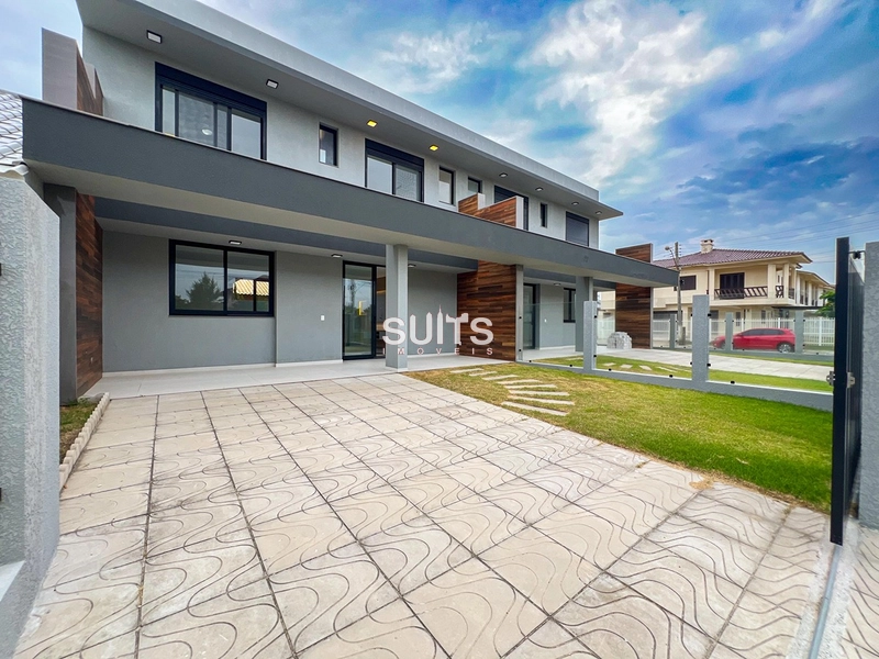 Excelente sobrado à poucos metros do mar na praia de Maristela: 2ª foto da galeria de imagens do imóvel