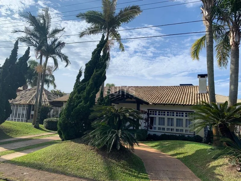 Linda casa térrea no condomínio Lagos Park: 3ª foto da galeria de imagens do imóvel