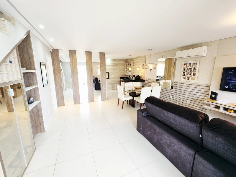 Excelente duplex à venda no Centro: 3ª foto da galeria de imagens do imóvel